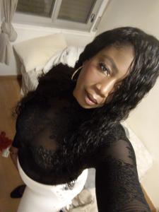 634046103: Chica busca chico en Huesca