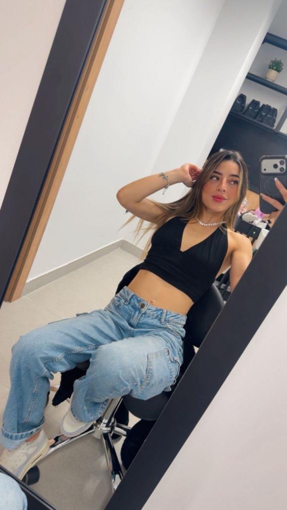 Chica busca chico en Málaga: Chica busca chico