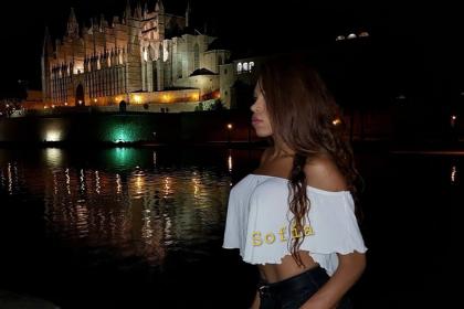 624984769: Transexual en León