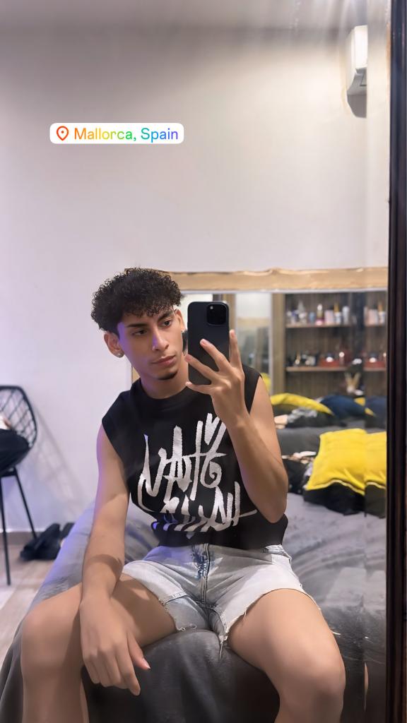 Chico busca chica en Mallorca: 