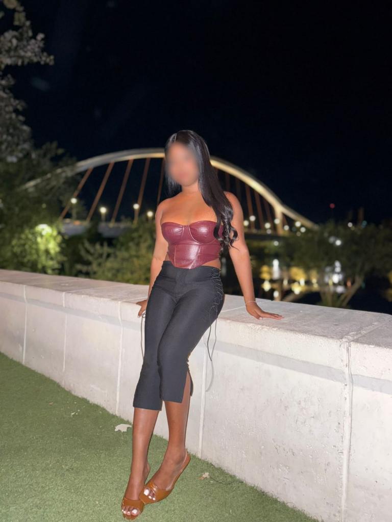 Chica busca chico en Sevilla: 