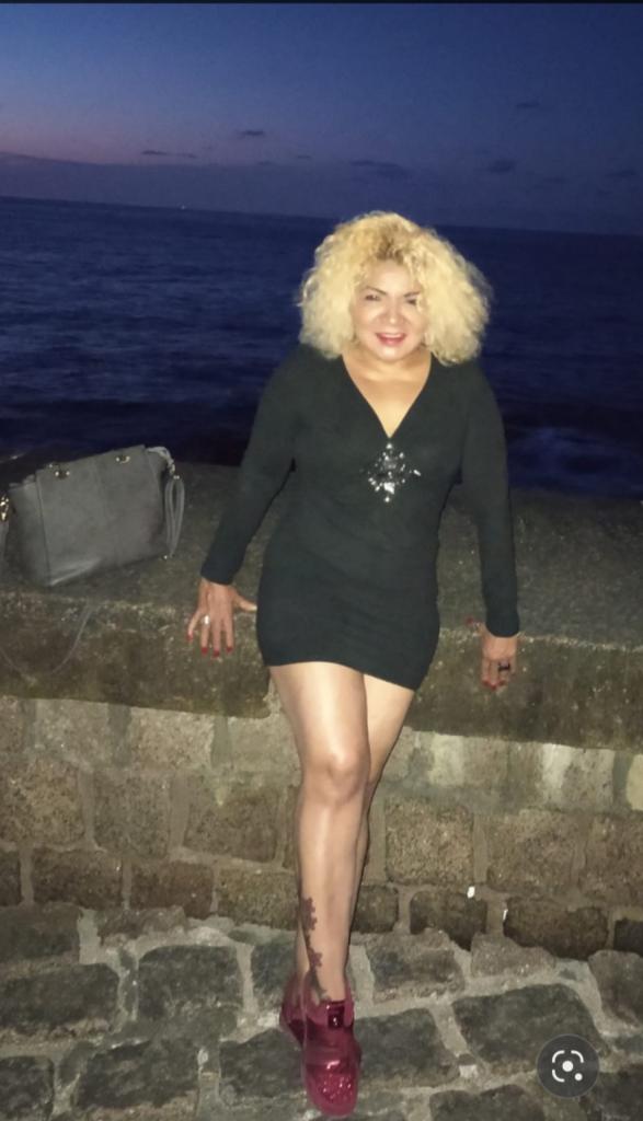 619857350: Chica busca chico en Álava