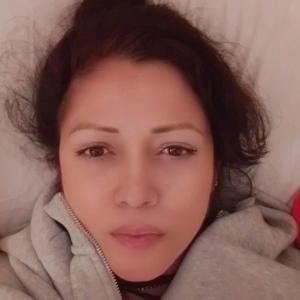 620054066: Chica busca chico en Sevilla