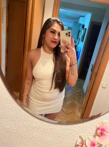 695323488: Chica busca chico en Granada