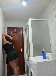 663143832: Chica busca chico en La Coruña