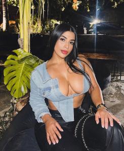 613395178: Chica busca chico en Mallorca