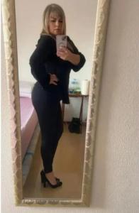 603183285: Chica busca chico en Gerona