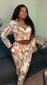 670223058: Chica busca chico en Valencia