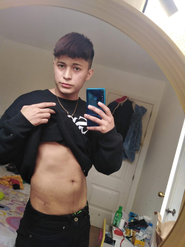 614527123: Chico busca chica en La Coruña