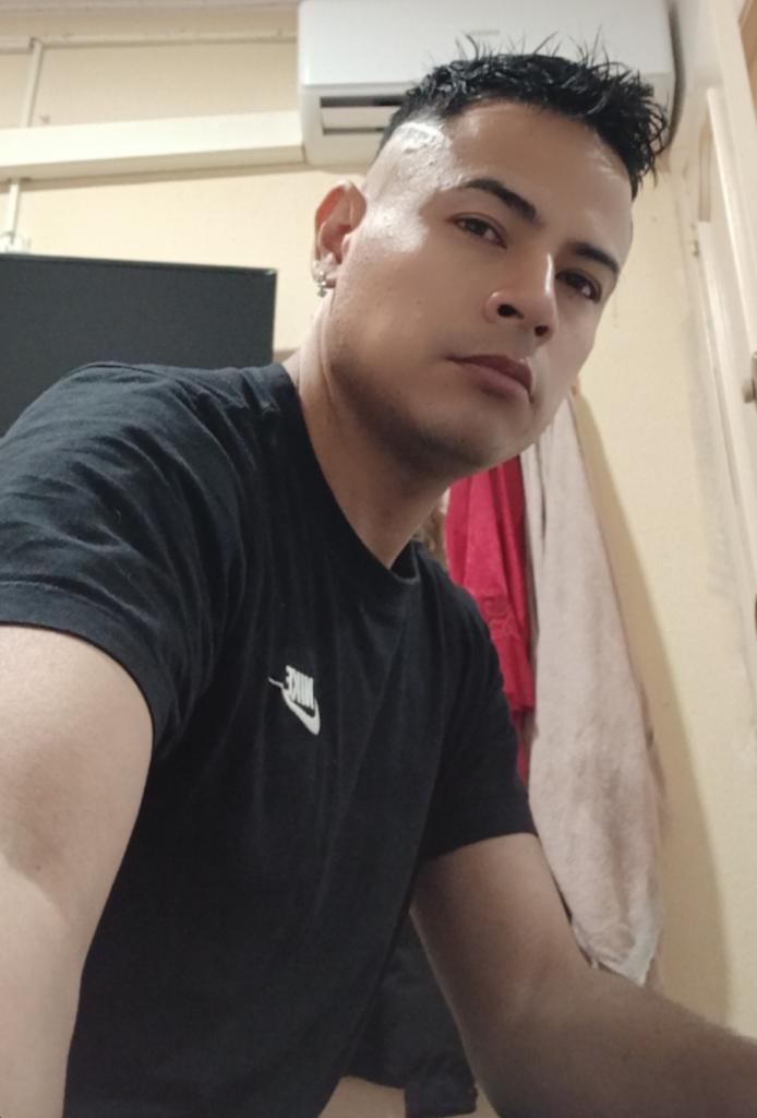 672847116: Chico busca chica en Barcelona