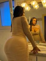 677853376: Chica busca chico en Madrid