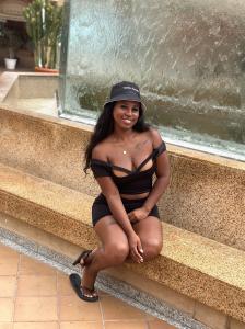 Chica busca chico en Tenerife: 