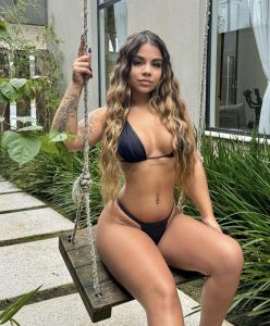 675407028: Chica busca chico en Gerona