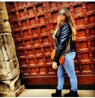 698816291: Chica busca chico en Barcelona