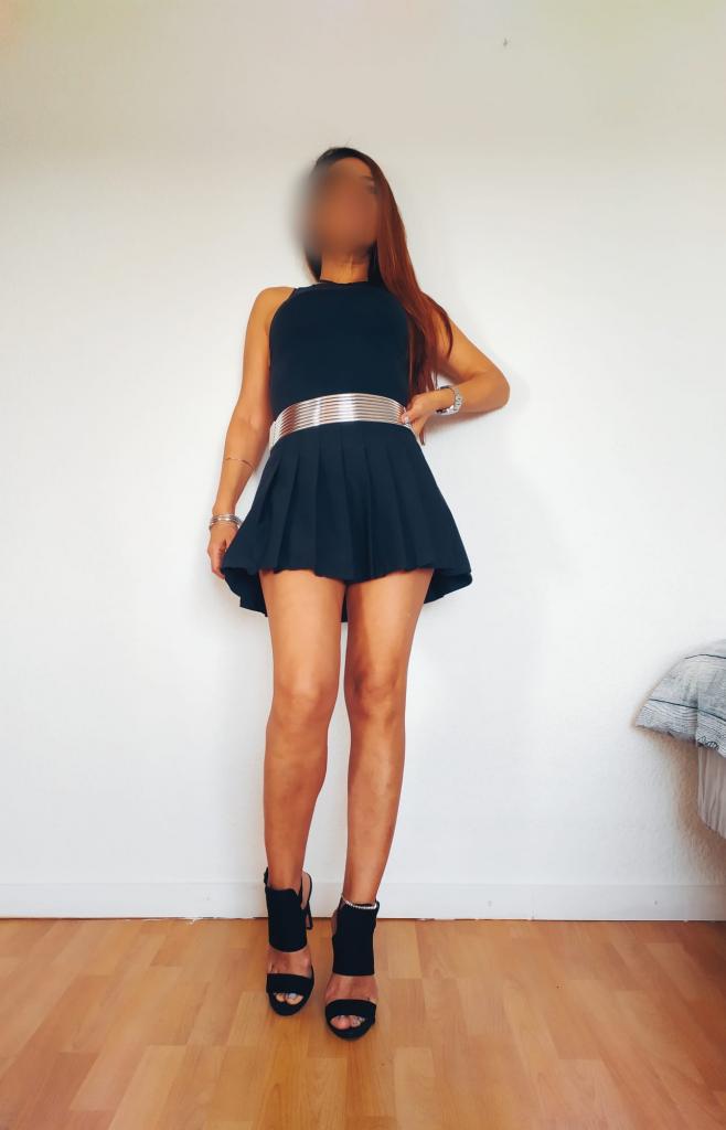 603618894: Chica busca chico en Barcelona