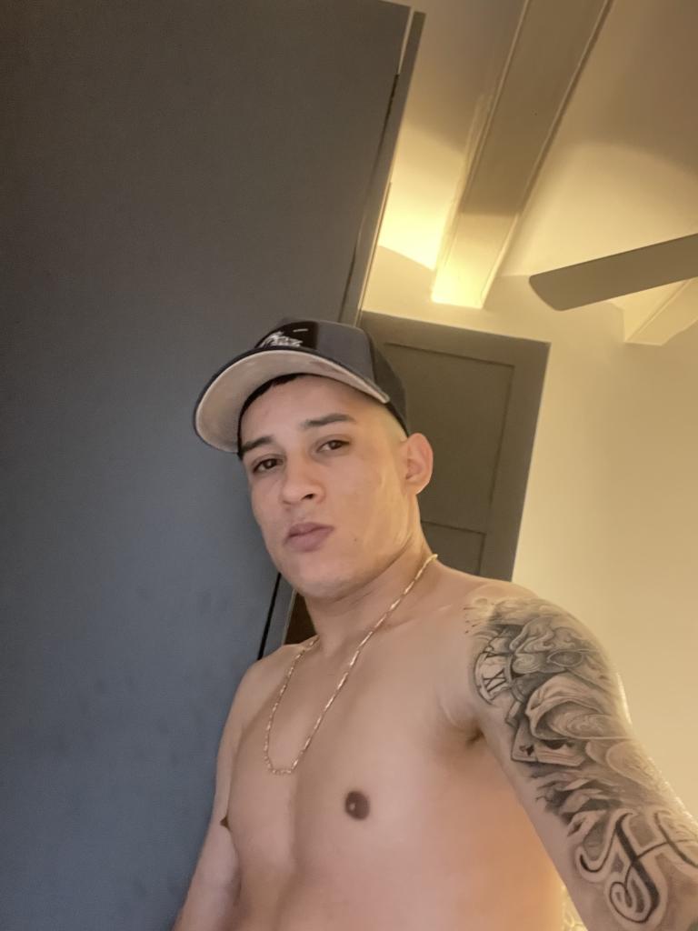 610168147: Chico busca chica en Barcelona