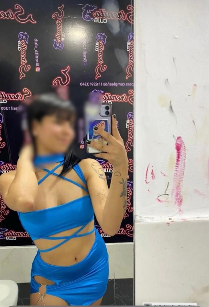 614831178: Chica busca chico en Navarra