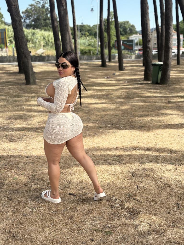 614970308: Chica busca chico en Pontevedra