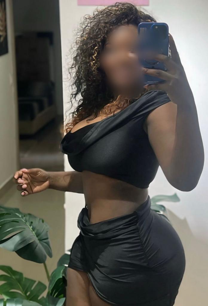 Chica busca chico en Almería: 