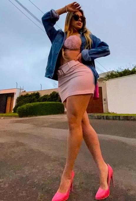 613659586: Chica busca chico en Murcia