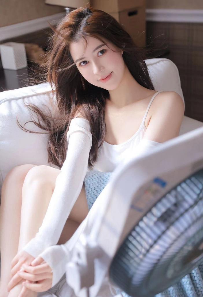 688186775: Chica busca chico en Barcelona