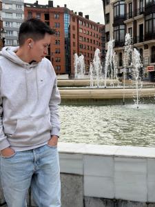 610842268: Chico busca chica en León