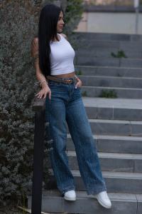 695526203: Chica busca chico en Valencia