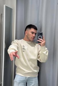 672582363: Chico busca chica en Sevilla