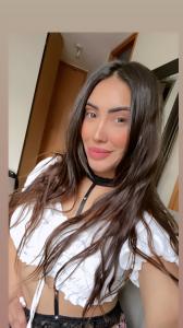 617488516: Chica busca chico en Ibiza