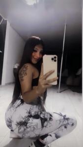 613269768: Chica busca chico en Madrid