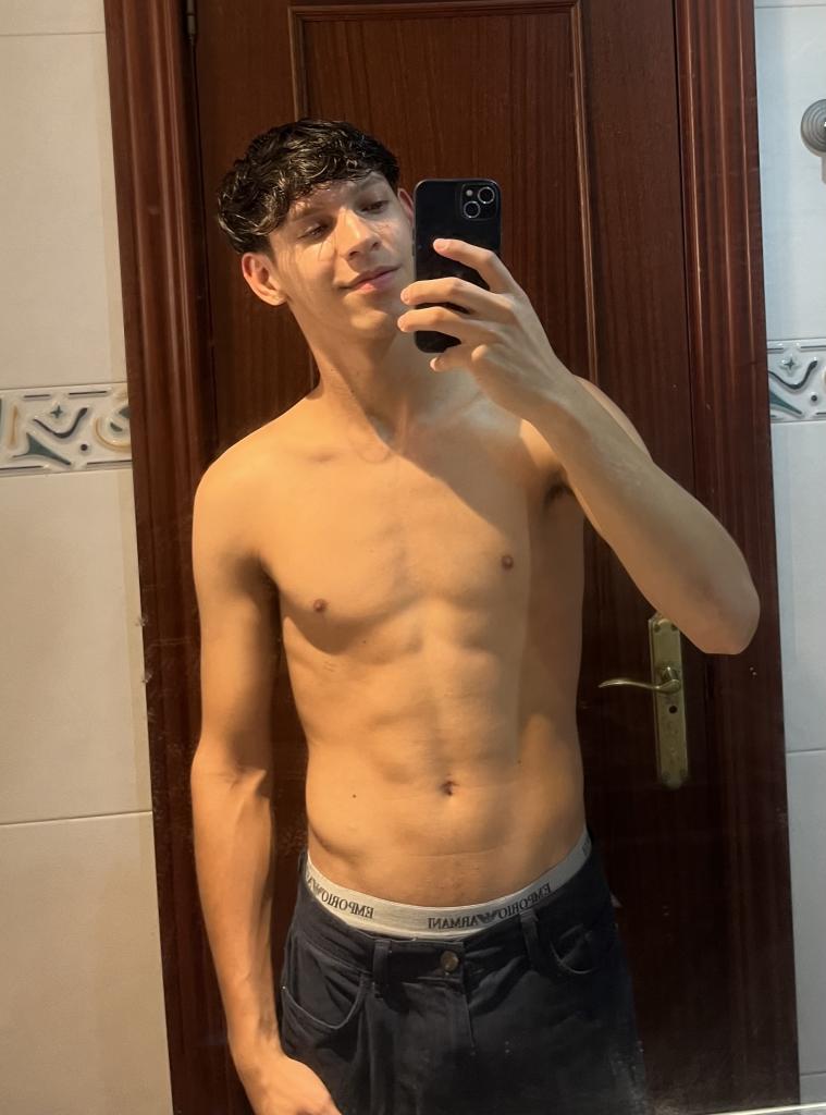 674344545: Chico busca chica en Granada