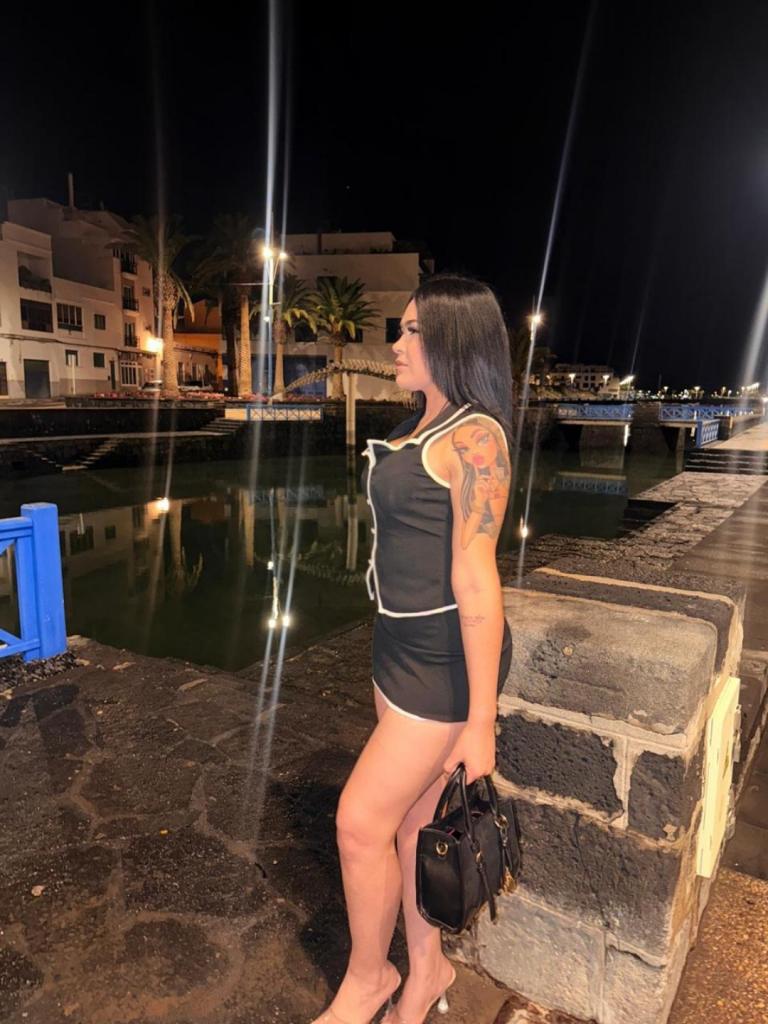 670645015: Chica busca chico en Tenerife