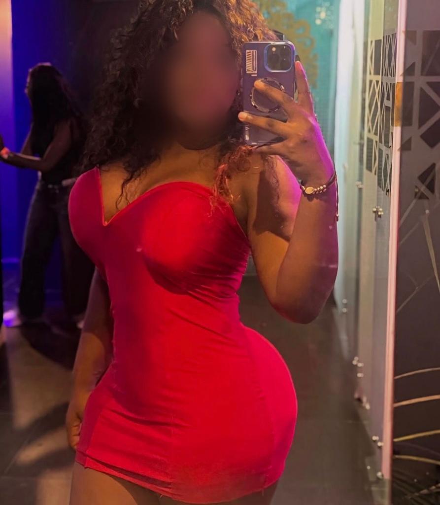 Chica busca chico en Almería: 