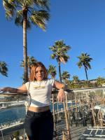 643137985: Chica busca chico en Granada