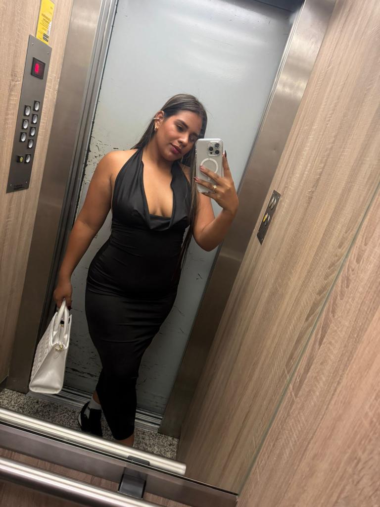 613965418: Chica busca chico en Navarra