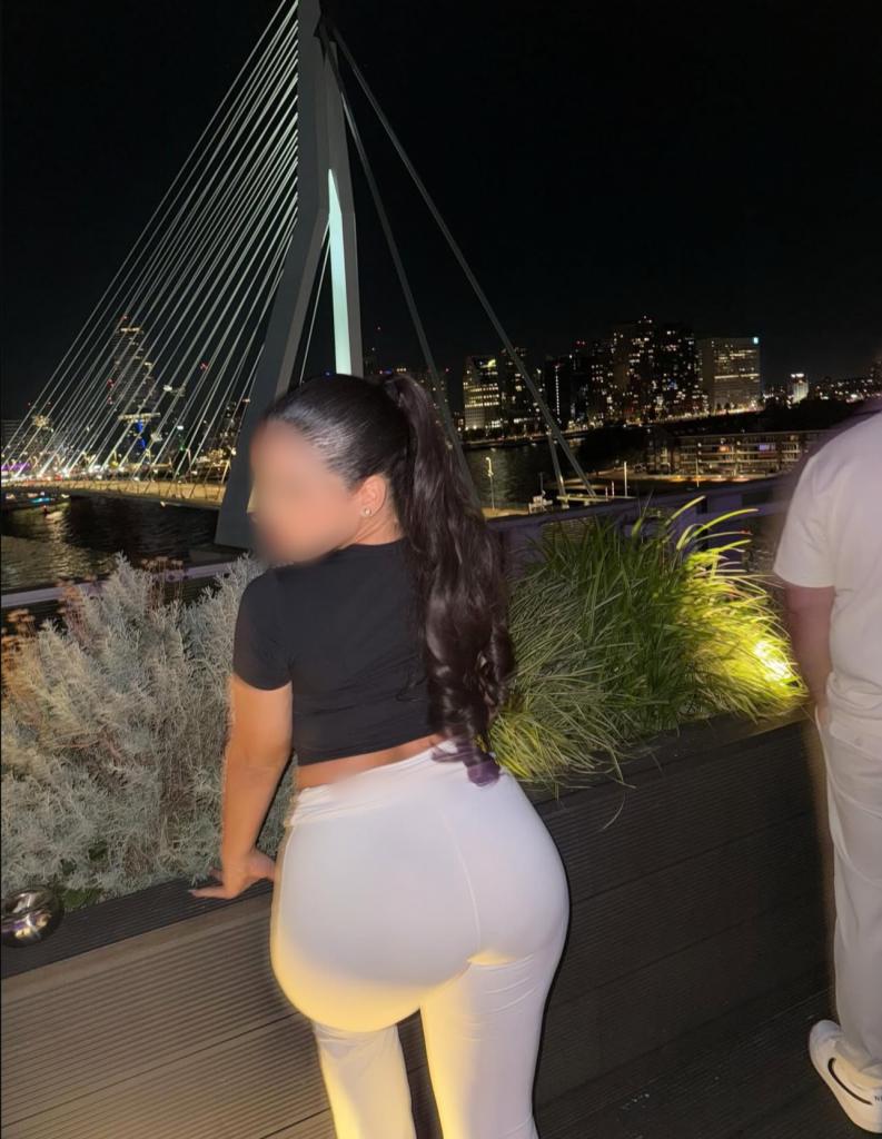 Chica busca chico en Madrid: 