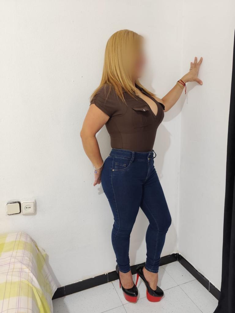 Chica busca chico en Lérida: 