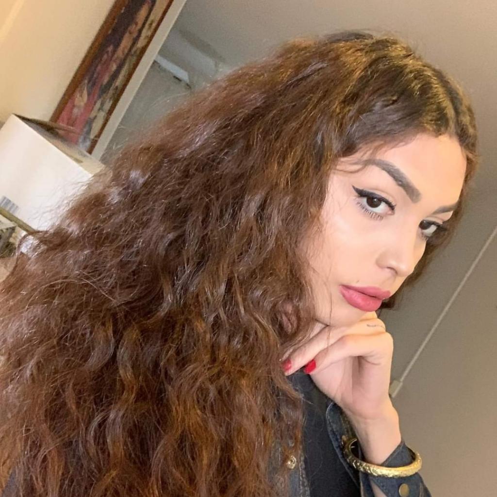 697497122: Travesti en Valencia