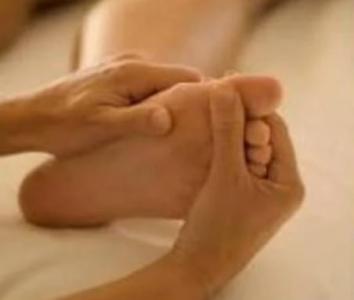 621269338: Chica busca chico en León