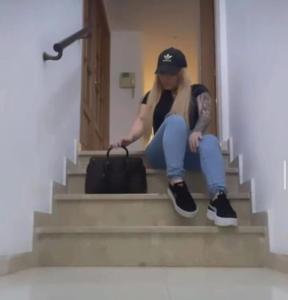 672989266: Chica busca chico en Valencia