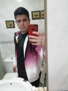 631341789: Chico busca chica en La Coruña