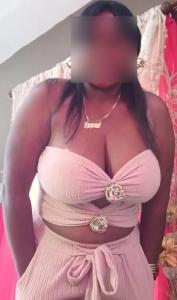 631180486: Chica busca chico en Cáceres