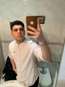 631341789: Chico busca chica en La Coruña