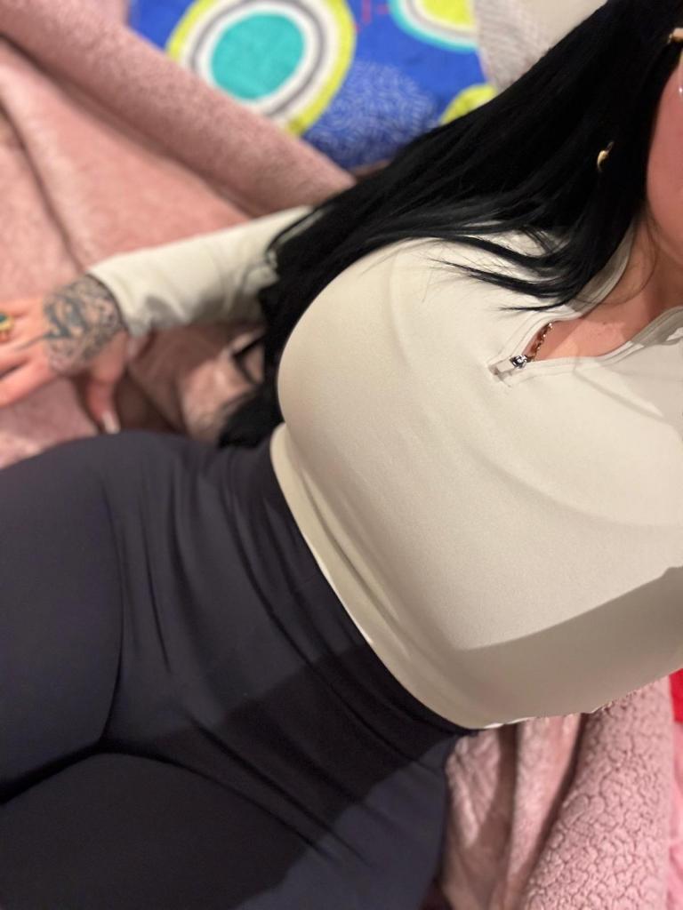 641525339: Chica busca chico en Pontevedra