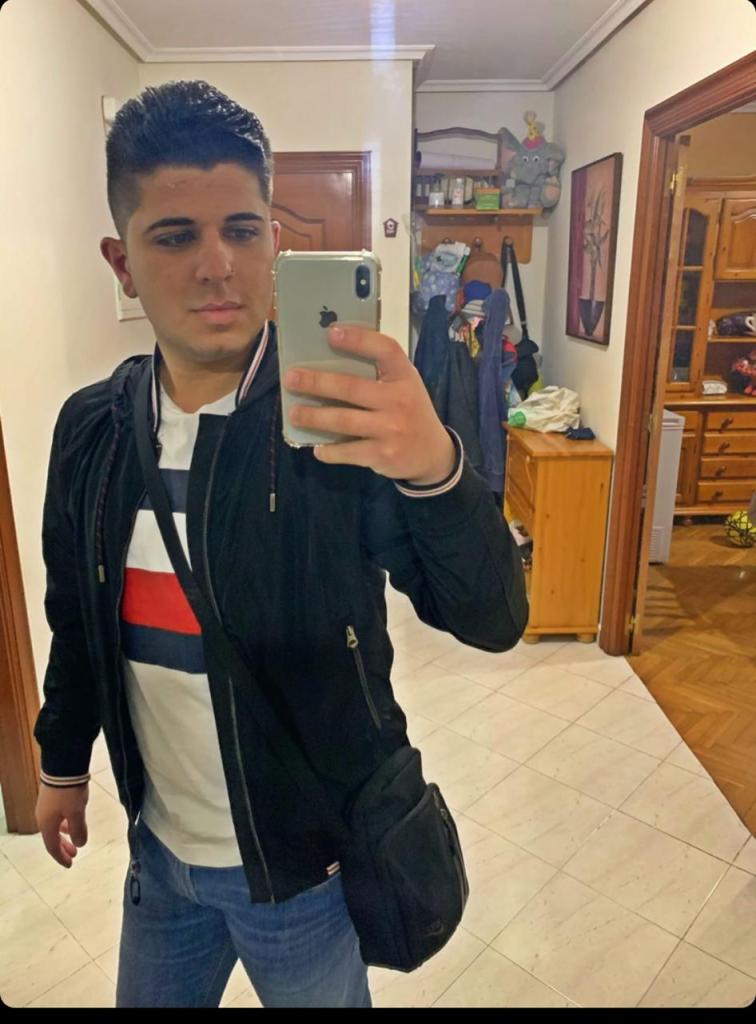 Chico busca chica en La Coruña: 