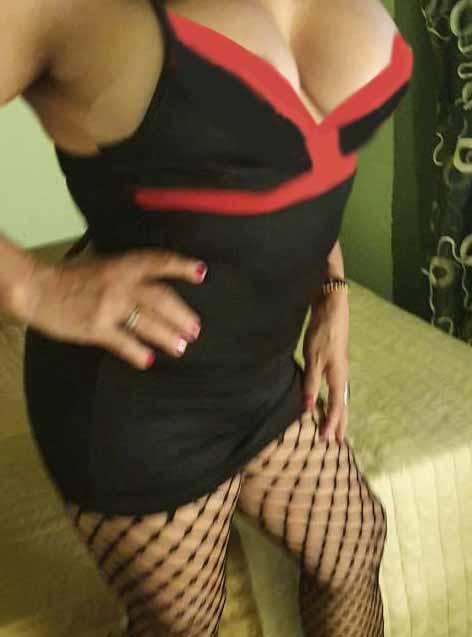 631610499: Chica busca chico en Valladolid