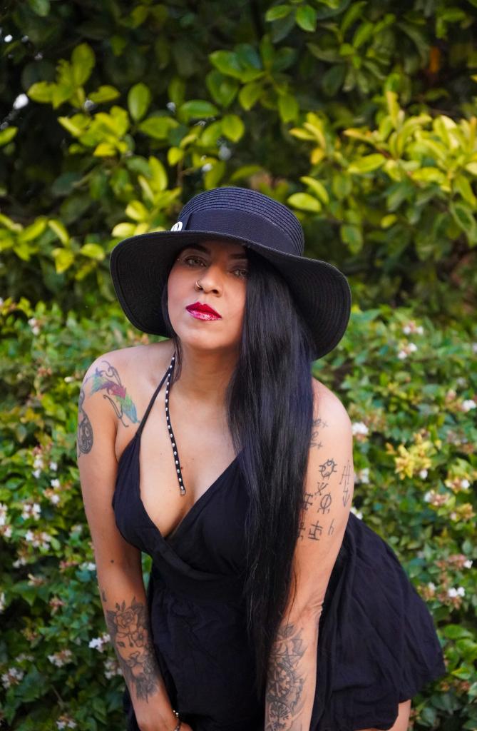 Chica busca chico en Granada: 