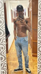 671155208: Chico busca chica en Madrid