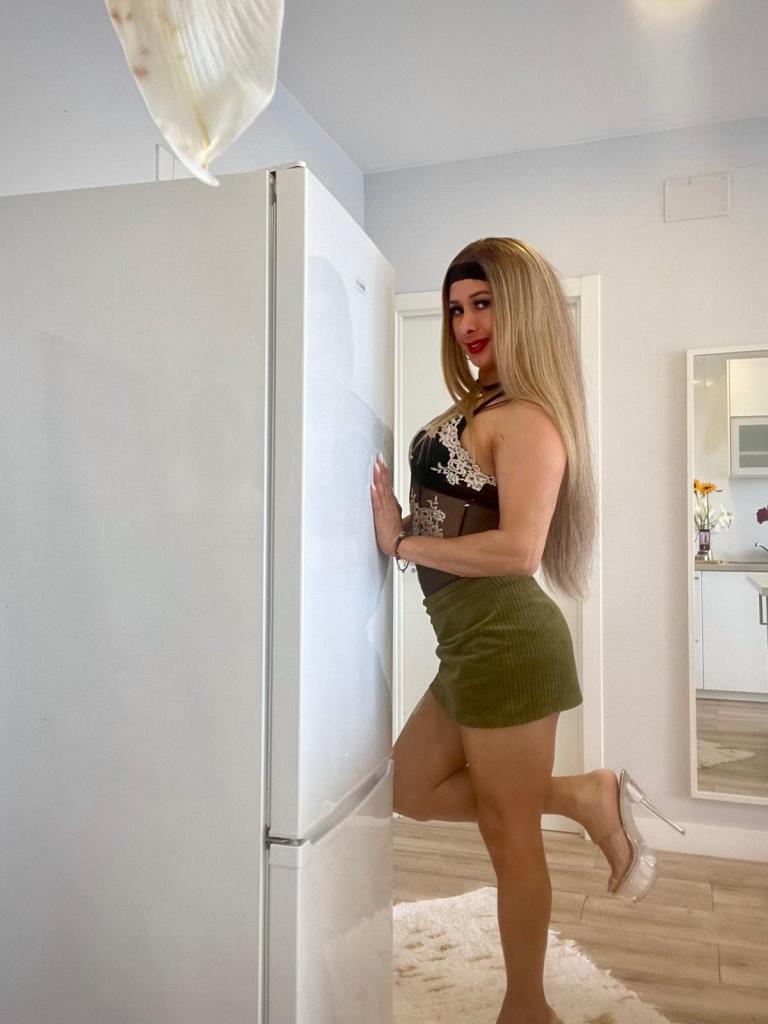 672825788: Travesti en Pontevedra