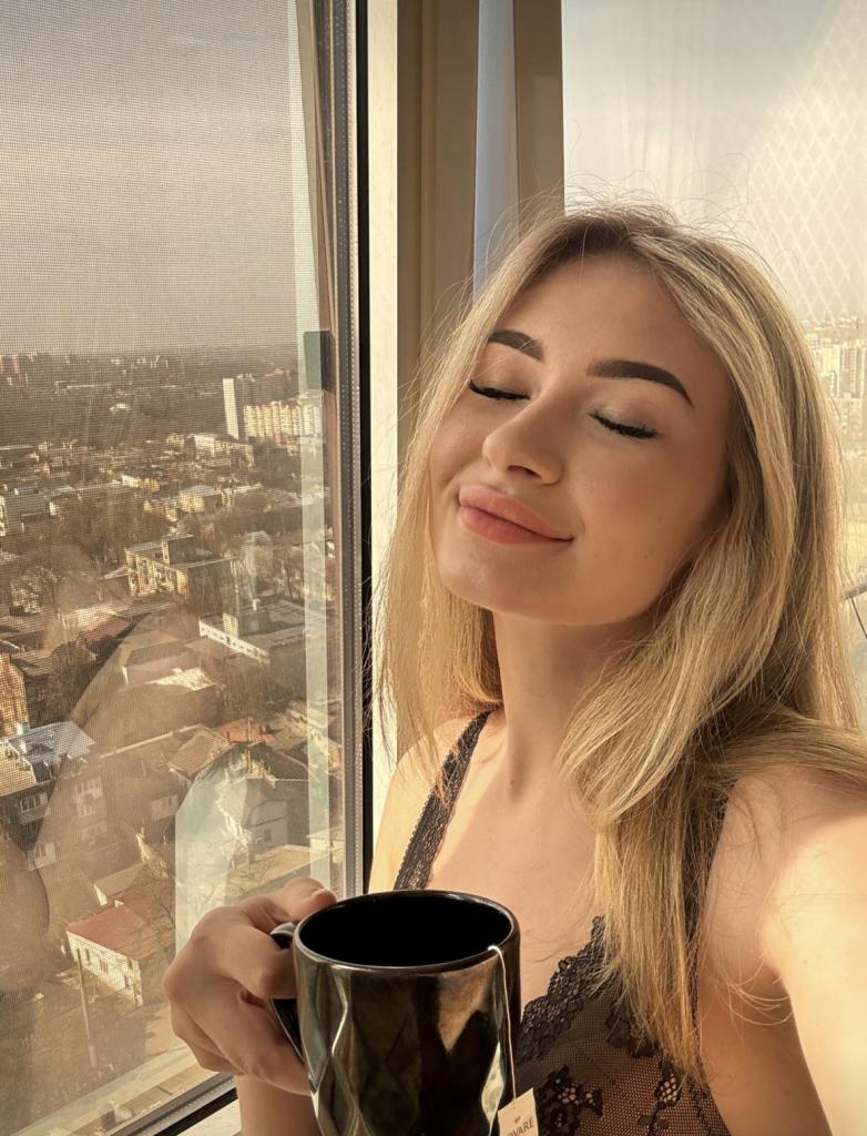 641284319: Chica busca chico en Cádiz